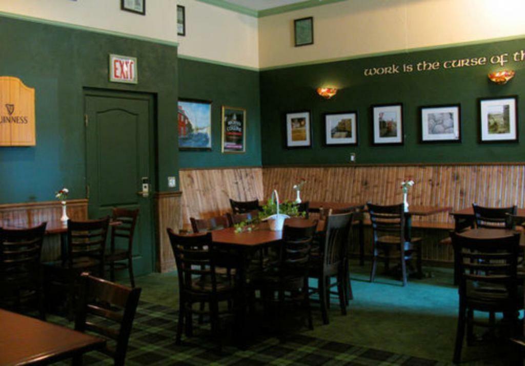 County Clare Inn Milwaukee Buitenkant foto