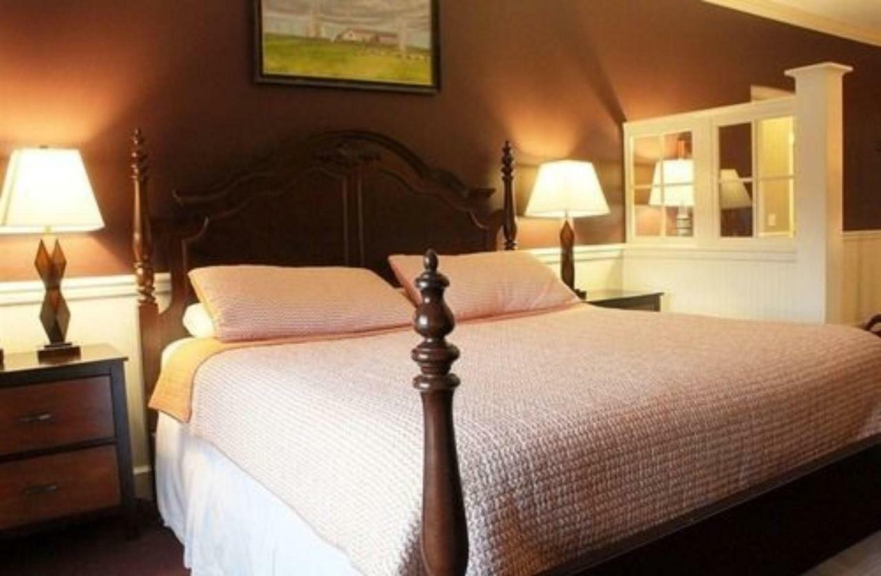 County Clare Inn Milwaukee Buitenkant foto